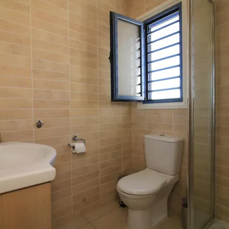 Blue Aura Willa Paralimni